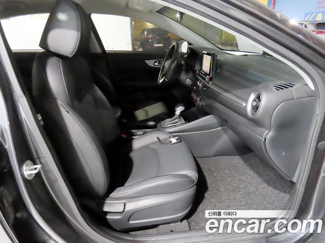 Kia K3 2020 — photo 12
