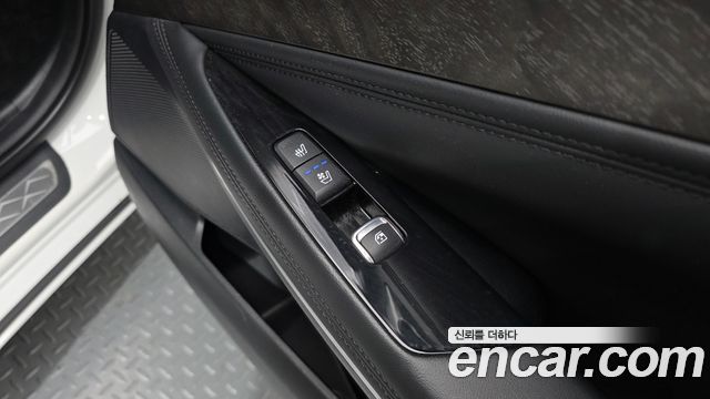 Kia K8 2022 — photo 23