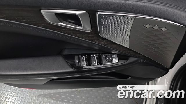 Kia K8 2022 — photo 27