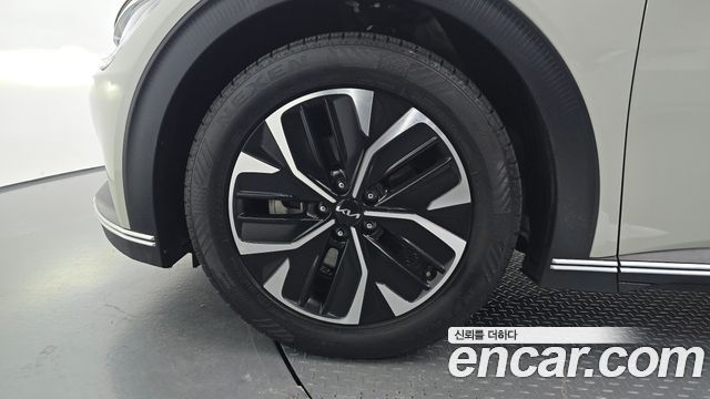 Kia EV6 2023 — photo 5