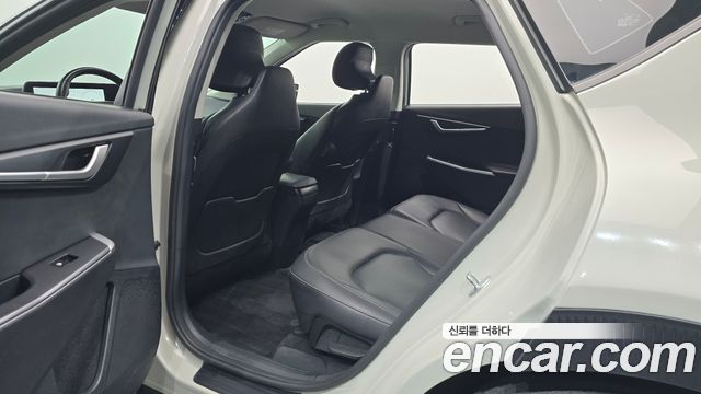 Kia EV6 2023 — photo 11