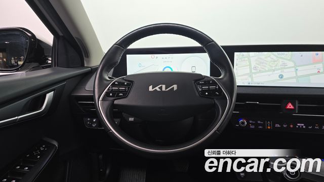 Kia EV6 2023 — photo 12