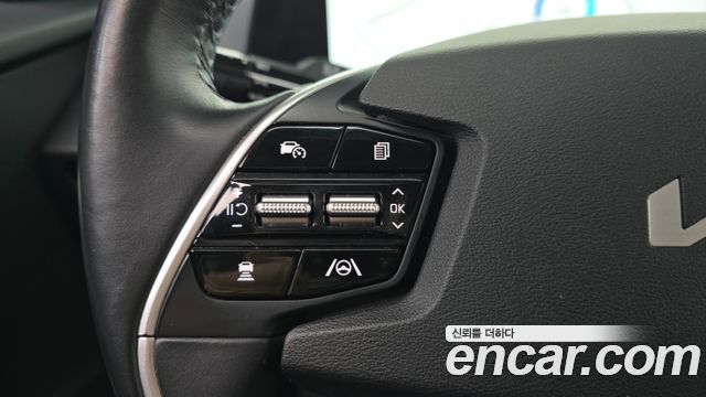 Kia EV6 2023 — photo 17