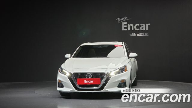 Nissan Altima 2019 — photo 3