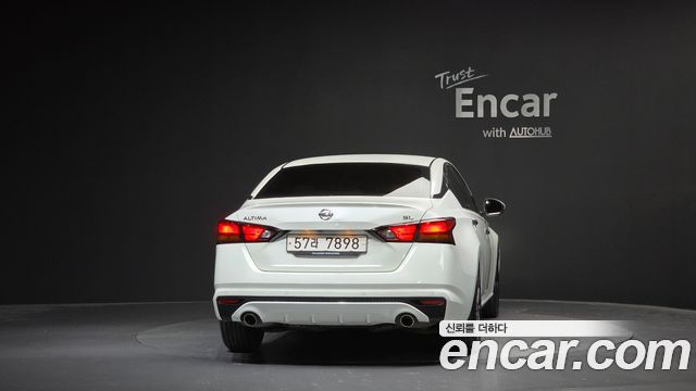 Nissan Altima 2019 — photo 4