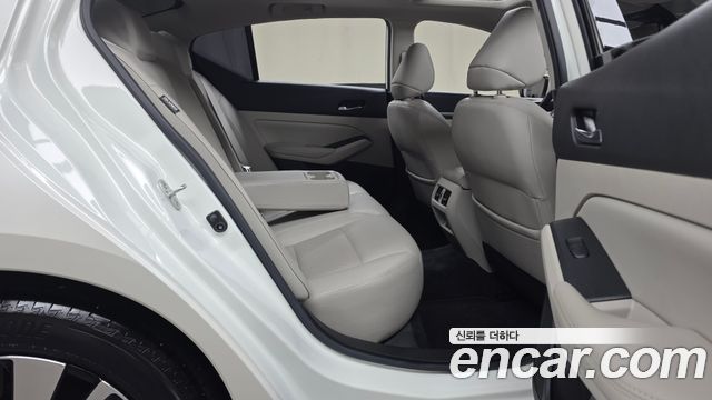 Nissan Altima 2019 — photo 17