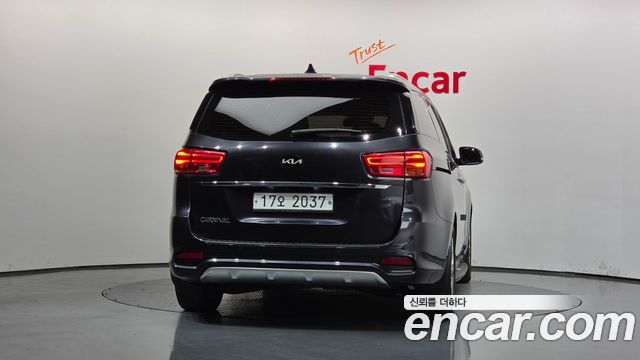 Kia Canival 2019 — photo 4