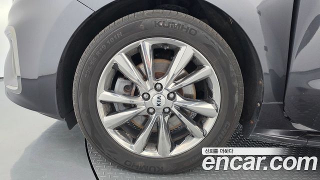 Kia Canival 2019 — photo 5