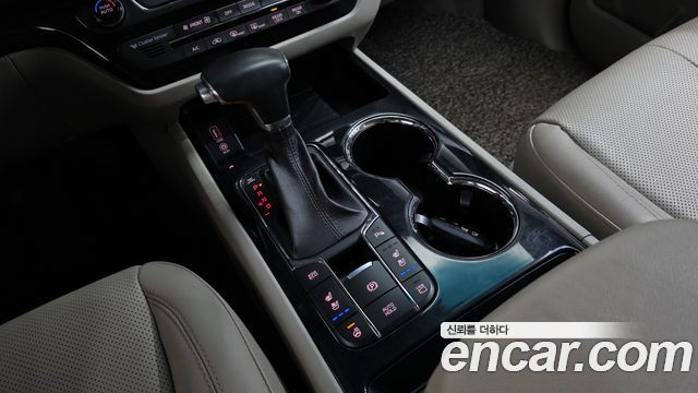 Kia Canival 2019 — photo 9