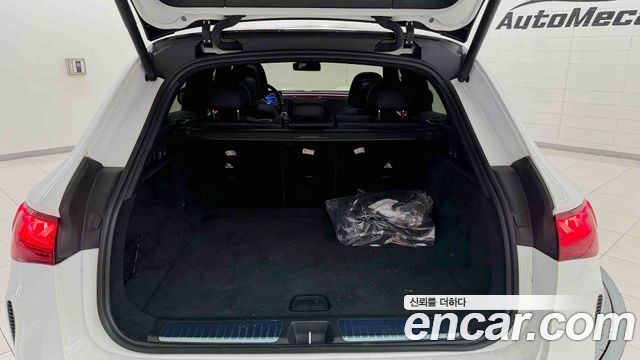 Mercedes-Benz EQE 2026 — photo 12