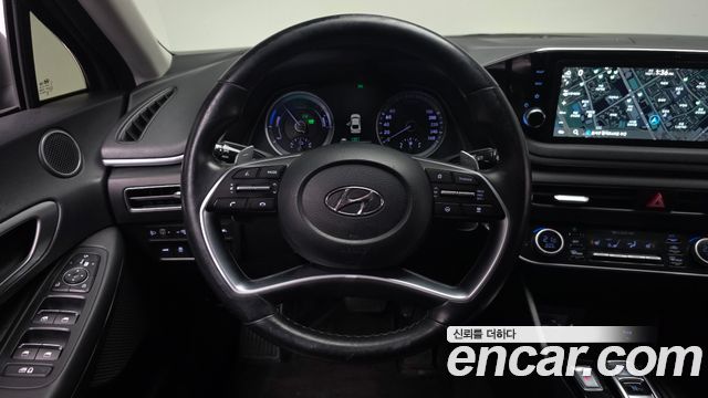 Hyundai Sonata 2022 — photo 19