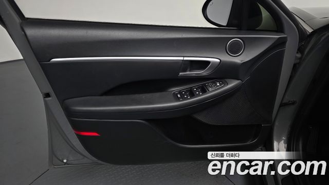 Hyundai Sonata 2022 — photo 14