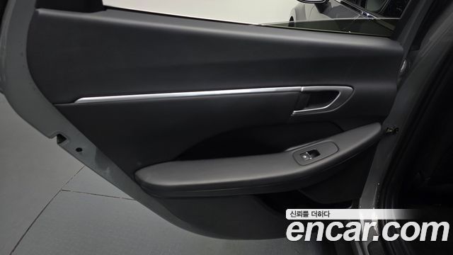 Hyundai Sonata 2022 — photo 15