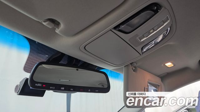 Kia K7 2017 — photo 17
