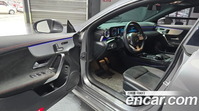 Mercedes-Benz CLA-Class 2021 — photo 10