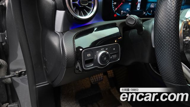 Mercedes-Benz CLA-Class 2021 — photo 16