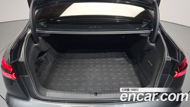 Audi A6 2023 — photo 26