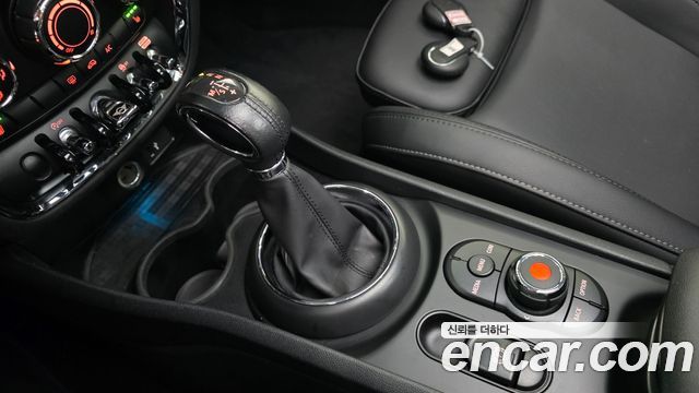 Mini Clubman 2019 — photo 12