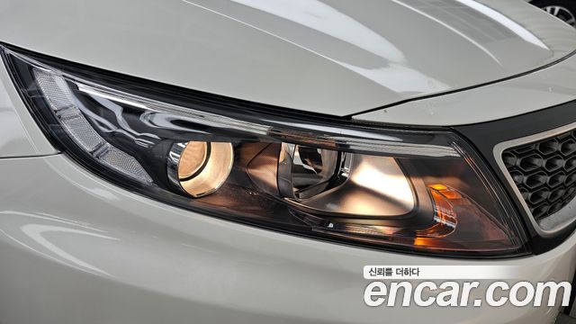 Kia K5 2015 — photo 8