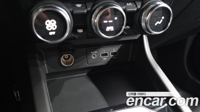 Renault Korea XM3 2023 — photo 16