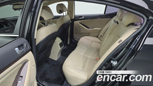 Kia K7 2015 — photo 17