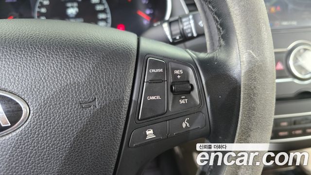 Kia K7 2015 — photo 22