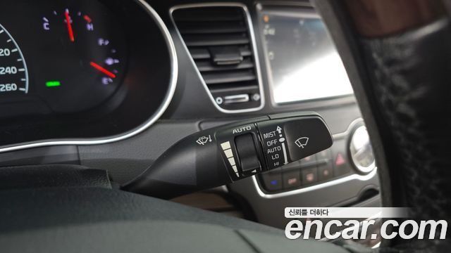 Kia K7 2015 — photo 28
