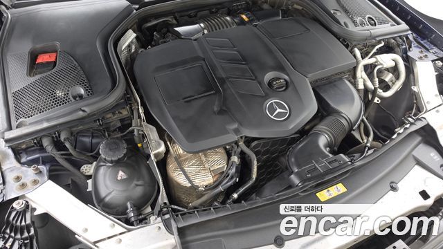 Mercedes-Benz E-Class 2018 — photo 6