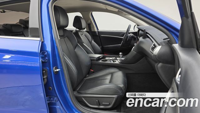Genesis G70 2023 — photo 11