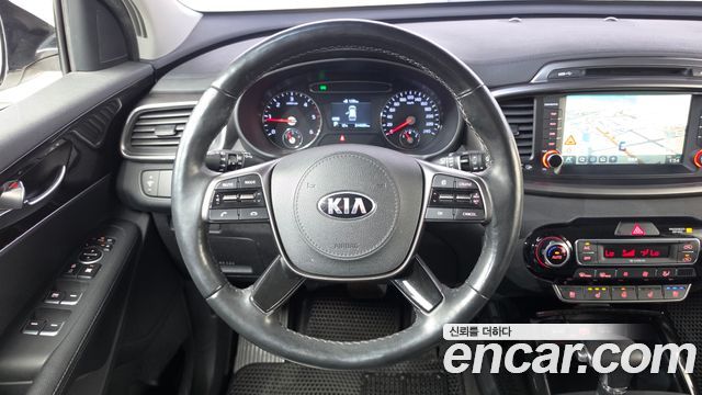 Kia Sorento 2018 — photo 14