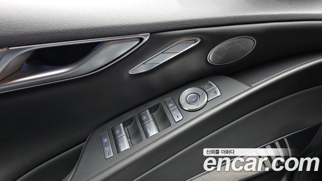Genesis G80 2021 — photo 33