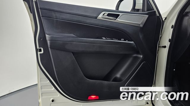 KG Mobility Rexton 2019 — photo 14