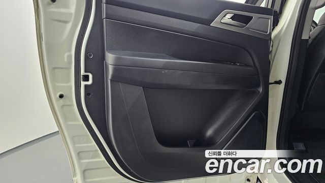 KG Mobility Rexton 2019 — photo 15