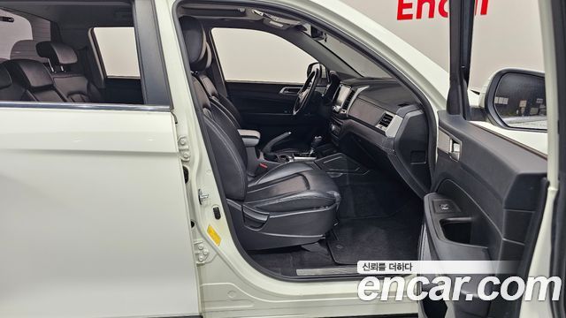 KG Mobility Rexton 2019 — photo 16