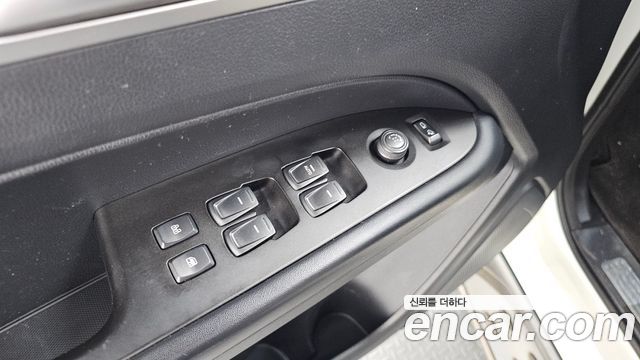 KG Mobility Rexton 2019 — photo 27