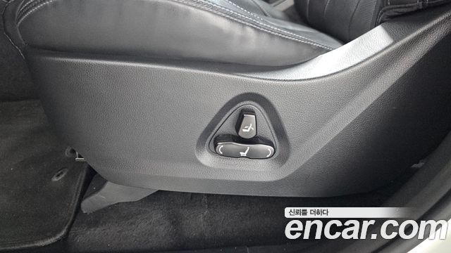 KG Mobility Rexton 2019 — photo 30