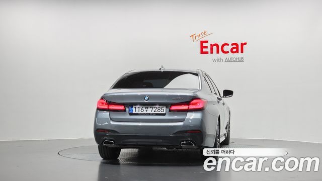 BMW 5-Series 2023 — photo 4