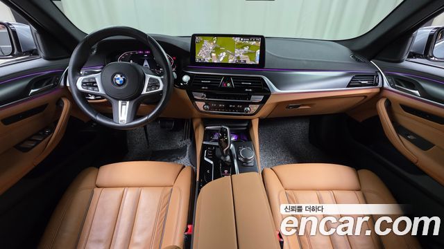 BMW 5-Series 2023 — photo 7