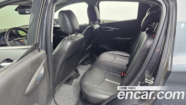 Chevrolet Korea Spark 2022 — photo 11