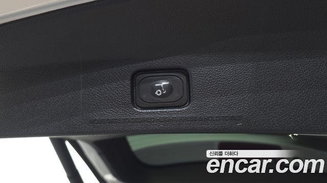 Ford Explorer 2018 — photo 32
