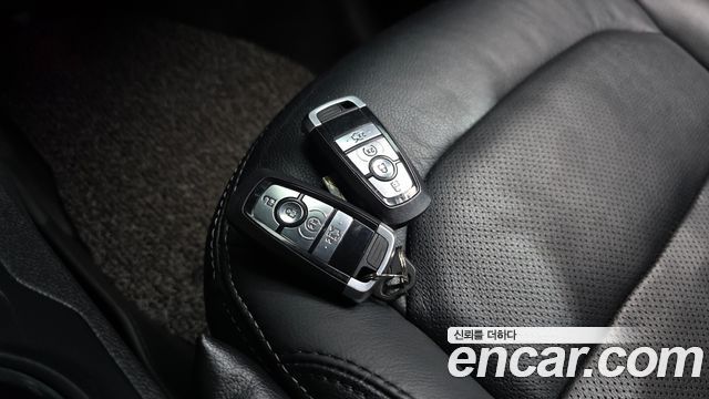 Ford Explorer 2018 — photo 34