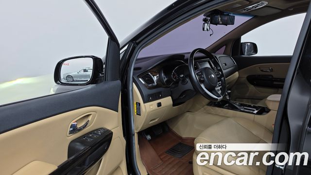 Kia Canival 2019 — photo 13