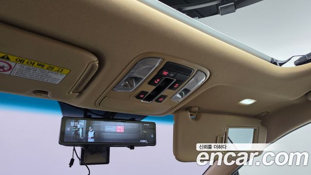 Kia Canival 2019 — photo 25