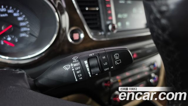 Kia Canival 2019 — photo 26