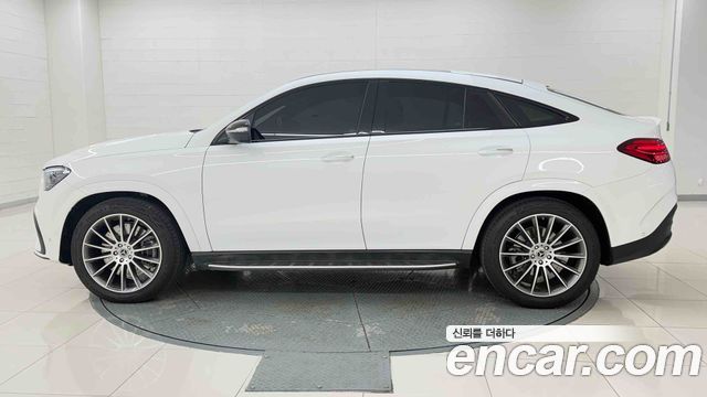 Mercedes-Benz GLE-Class 2026 — photo 2