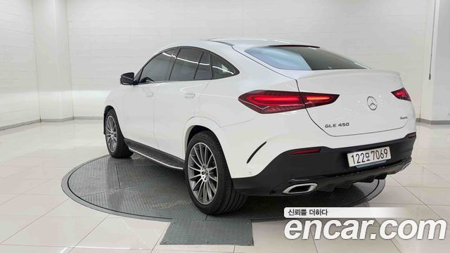 Mercedes-Benz GLE-Class 2026 — photo 3