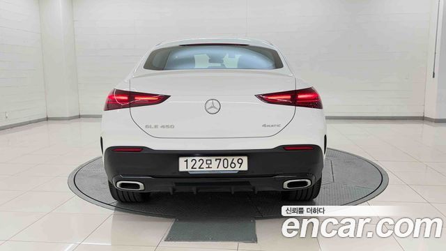 Mercedes-Benz GLE-Class 2026 — photo 4