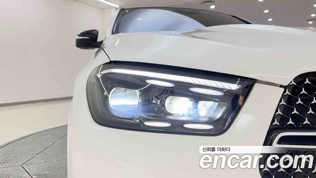 Mercedes-Benz GLE-Class 2026 — photo 10
