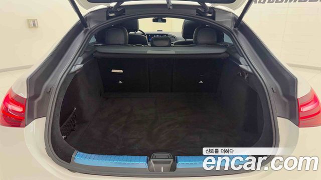 Mercedes-Benz GLE-Class 2026 — photo 12