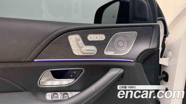 Mercedes-Benz GLE-Class 2026 — photo 20